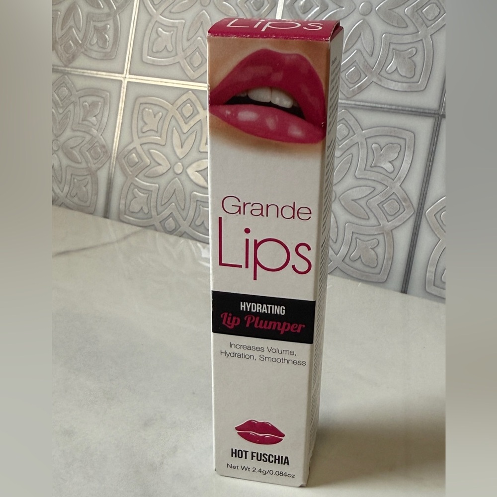 Grande Lips Hydrating Lip Plumper - Hot Fuchsia